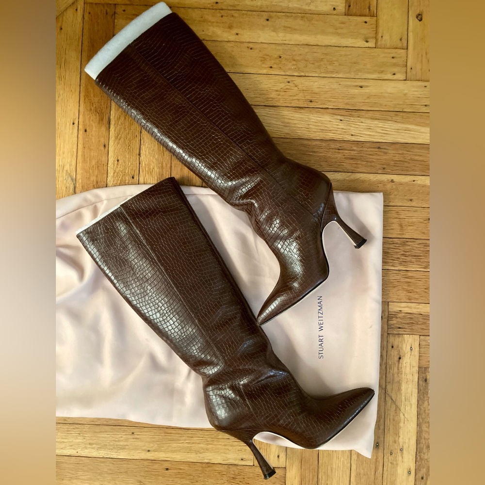 Stuart Weitzman Parton Brown Crocodile Embossed Leather Stiletto Boot 6.5/7
